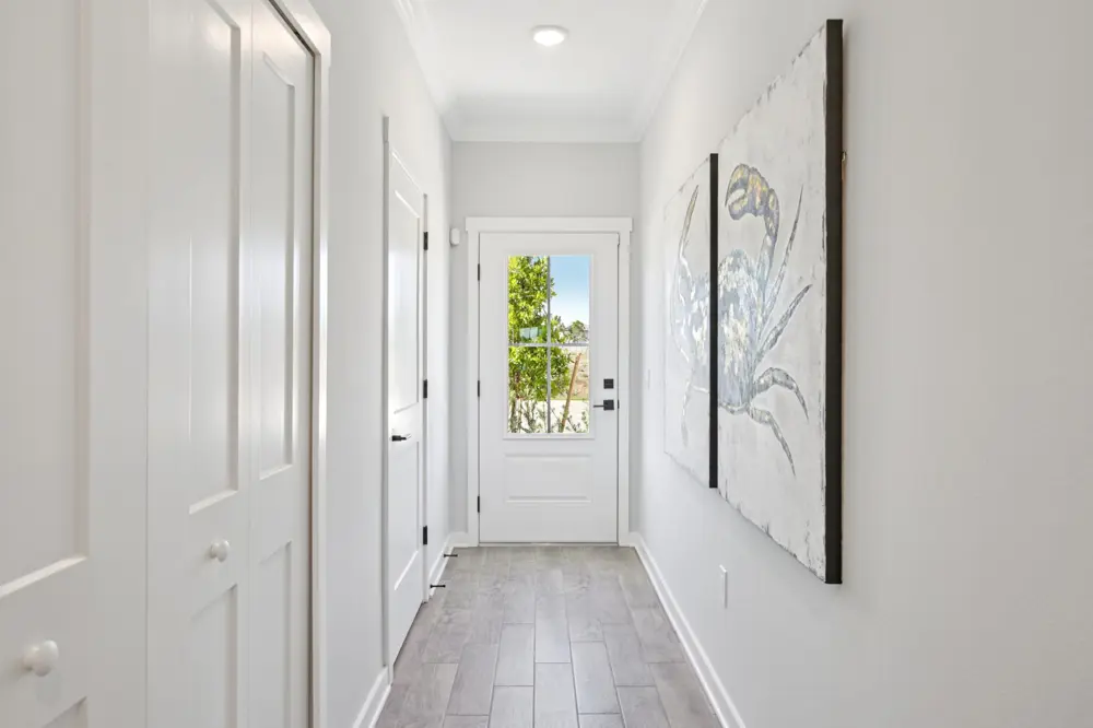 Photo 16 of 29 of High Tide Model