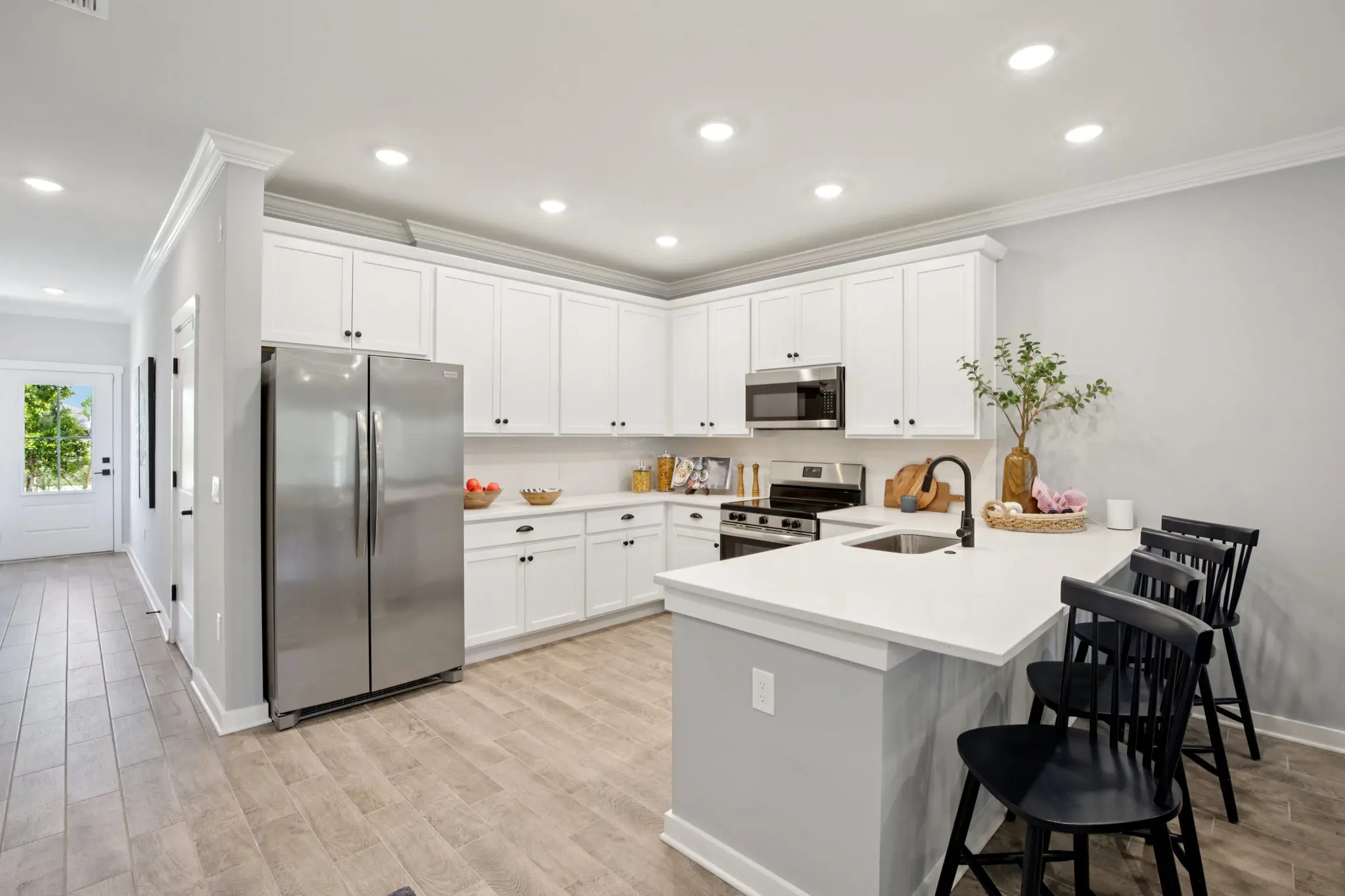 Photo 40 of 29 of High Tide Model