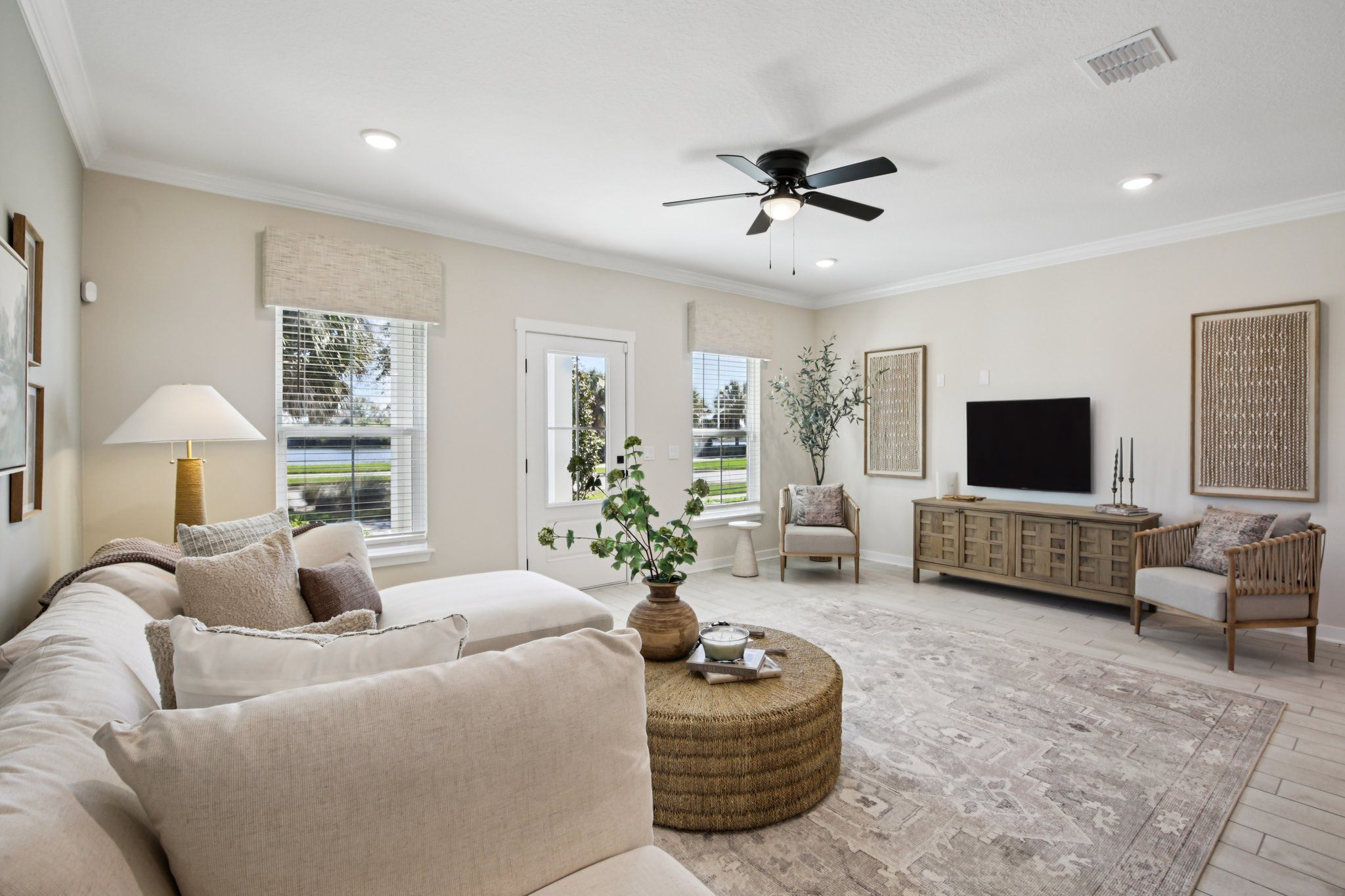 Interior photo 1 for 15150 Dynasty Trail