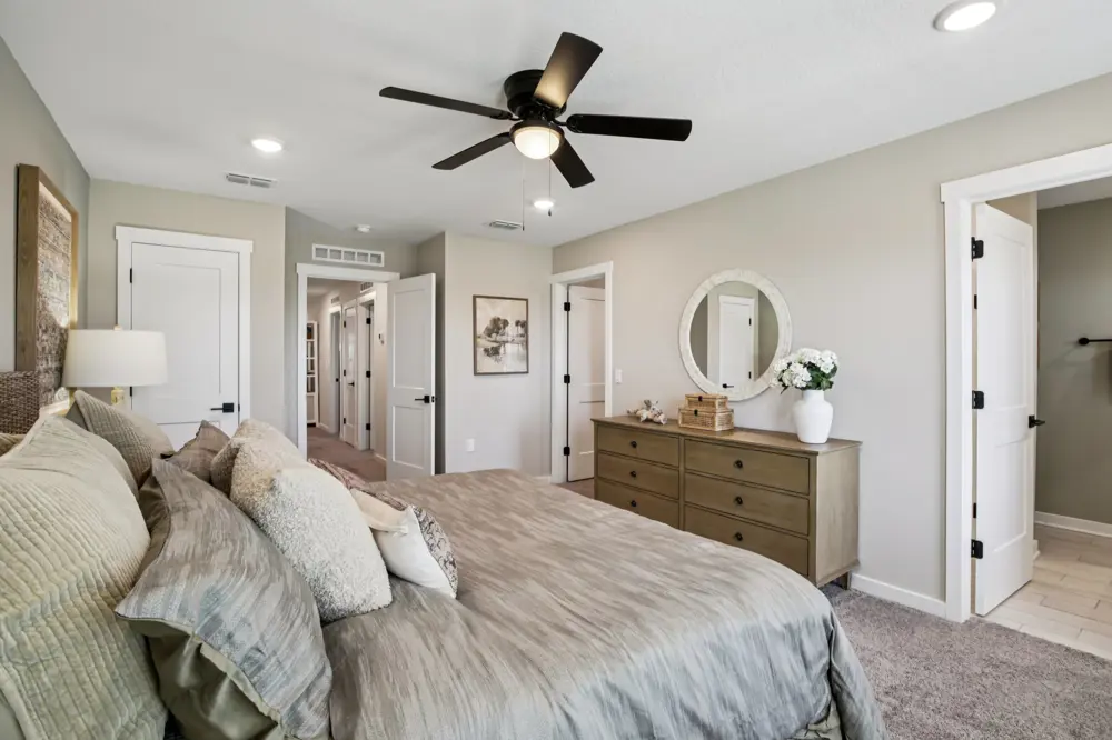 Photo 23 of 28 of Rising Tide Model