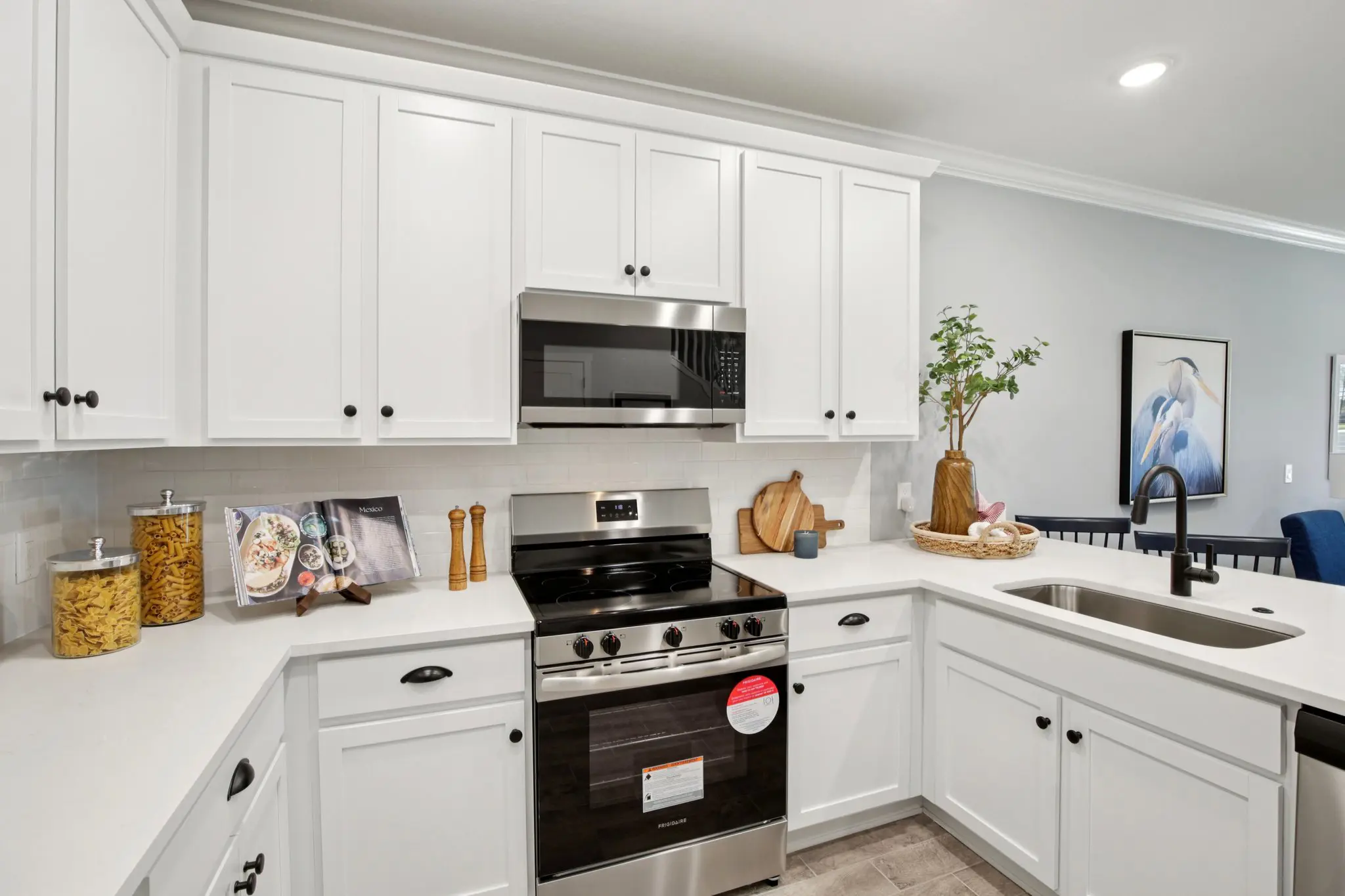 Interior photo 2 for 15174 Dynasty Trail