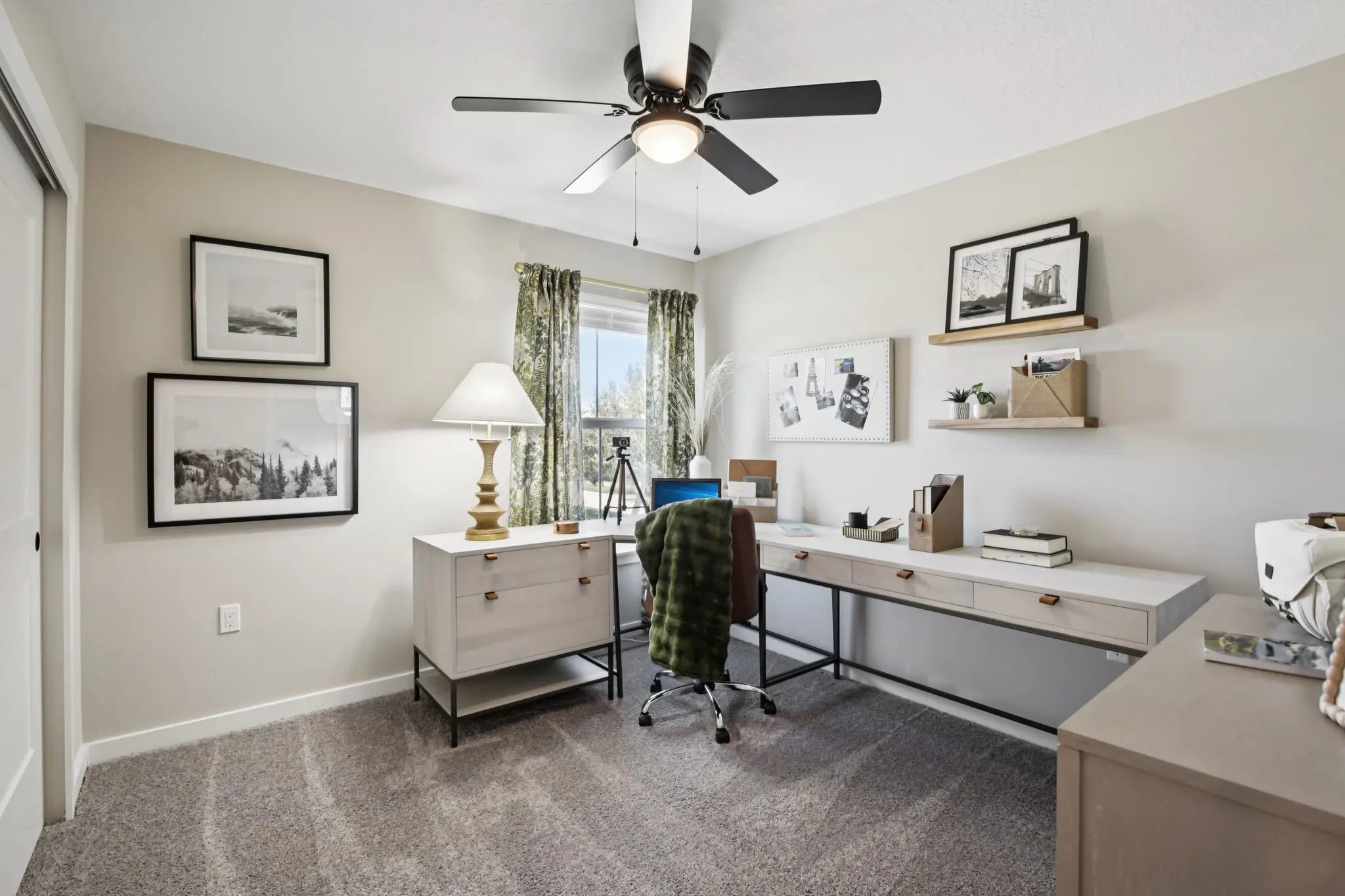 Interior photo 2 for 15158 Dynasty Trail