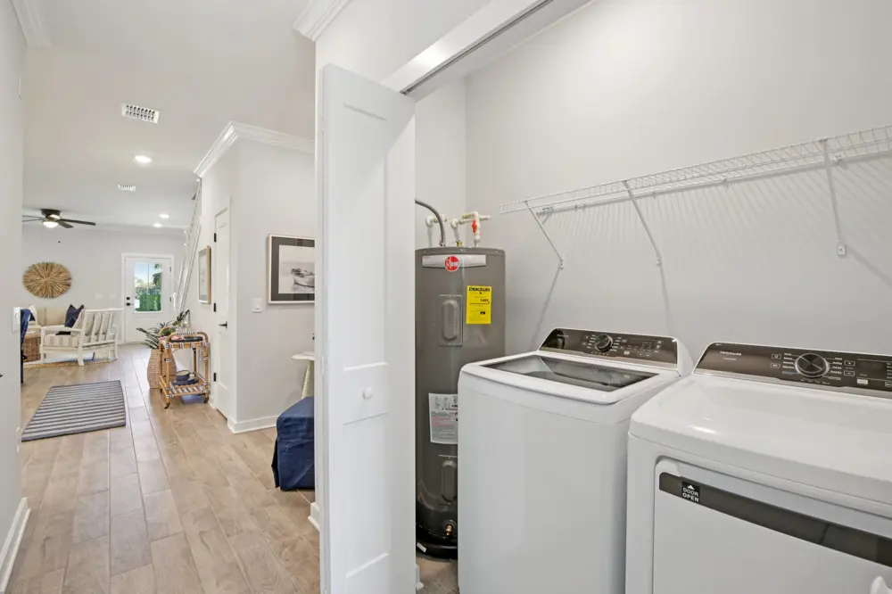 Photo 18 of 29 of High Tide Model